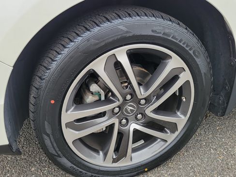 Used 2017 Acura MDX SH-AWD w/ Advance Package image 28