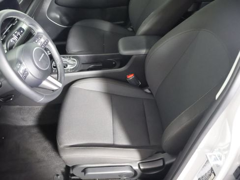 Used 2025 Hyundai Kona SEL FWD image 23