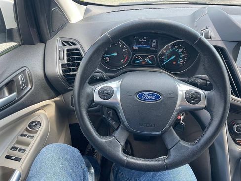 Used 2016 Ford Escape SE w/ SE Leather Comfort Package AWD/4WD image 17