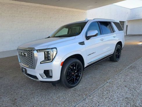 Certified 2023 GMC Yukon Denali image 4