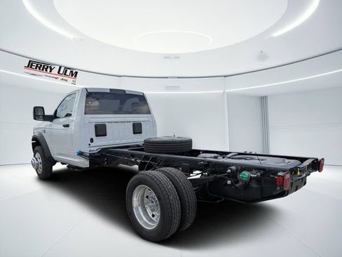 New 2026 RAM 4500 Tradesman w/ Chrome Appearance Group AWD/4WD image 5