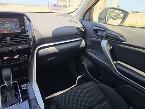 Used 2024 Mitsubishi Eclipse Cross ES AWD/4WD image 9