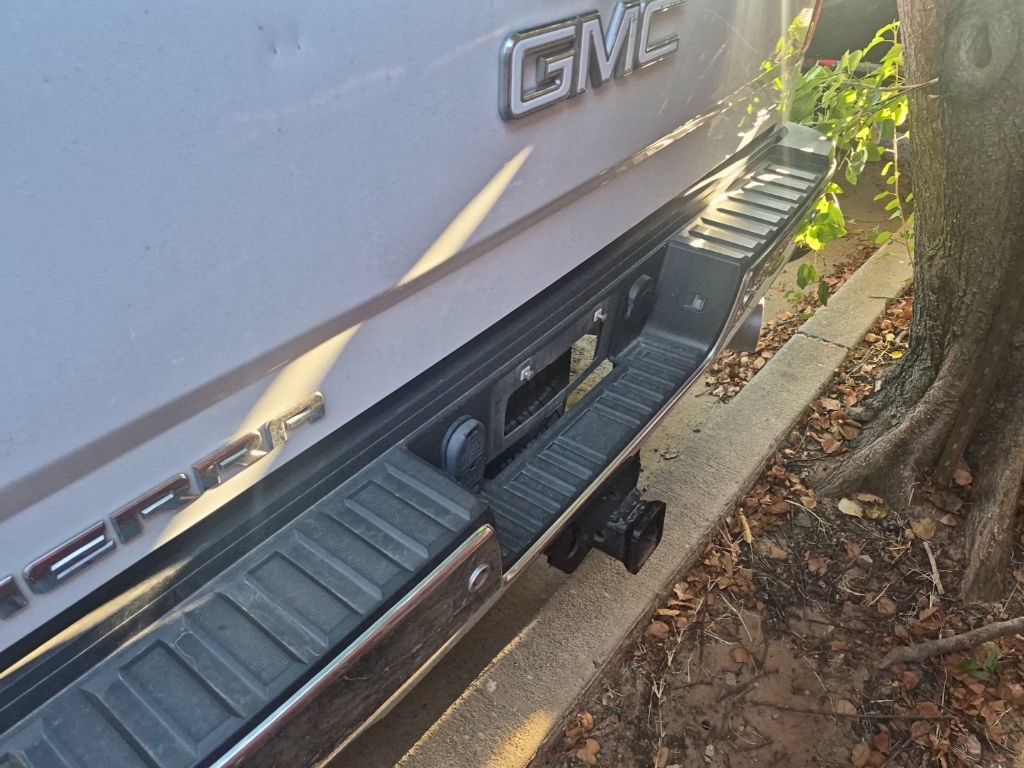 Used 2019 GMC Sierra 2500 SLT w/ Duramax Plus Package AWD/4WD image 24