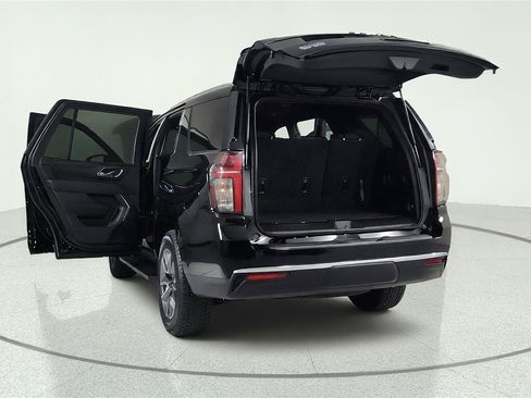 Used 2024 Chevrolet Tahoe LS AWD/4WD image 12