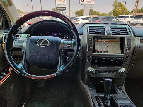 Used 2018 Lexus GX 460 Premium w/ Premium Package AWD/4WD image 10
