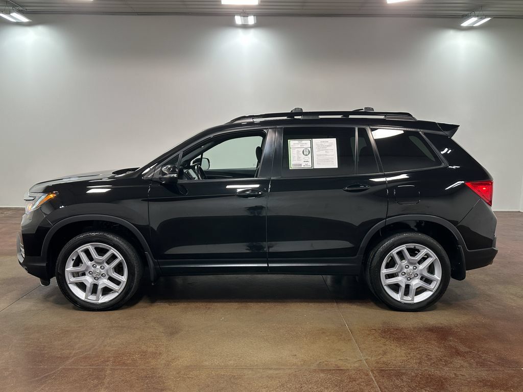 Used 2024 Honda Passport EX-L image 32