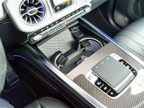 Used 2025 Mercedes-Benz G 63 AMG 4MATIC image 25