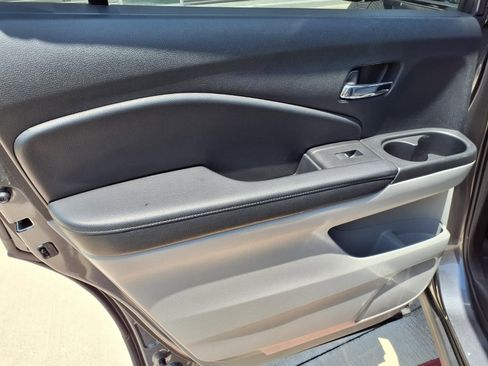Used 2018 Honda Pilot EX image 24