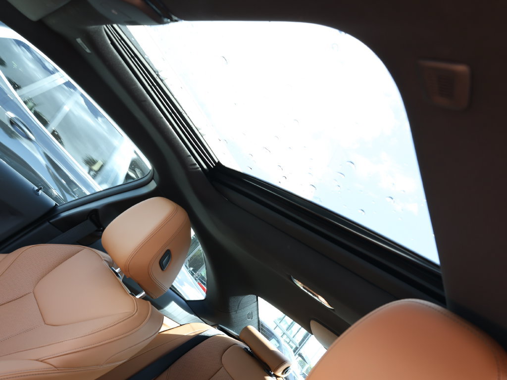Used 2025 BMW M240i Coupe w/ Premium Package RWD image 18