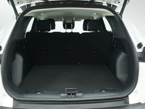 Used 2023 Ford Escape SE w/ Class II Trailer Tow Package image 17