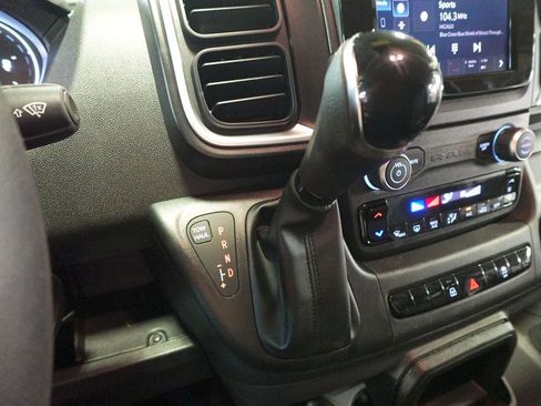 New 2024 RAM ProMaster 2500 w/ Quick Order Package 22G SLT image 19