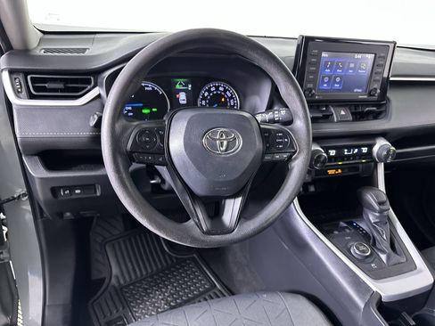 Used 2022 Toyota RAV4 XLE image 57