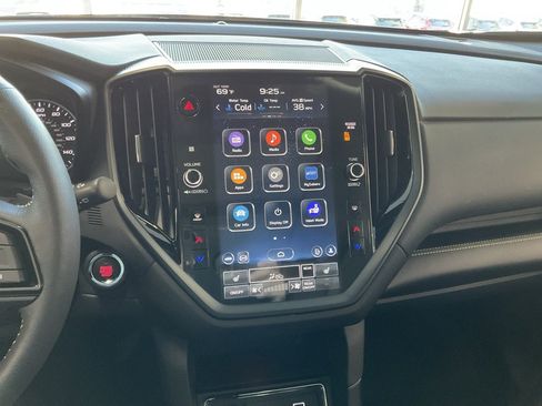 Used 2025 Subaru Ascent Onyx Edition image 16