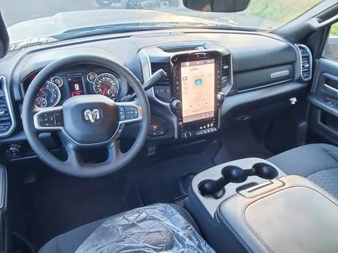 Used 2025 RAM 3500 Big Horn image 28