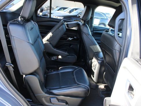 Used 2021 Ford Explorer ST w/ Equipment Group 401A image 30