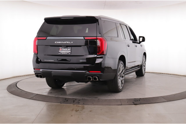 Used 2026 GMC Yukon XL Denali Ultimate AWD/4WD image 8