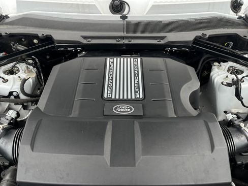 Used 2023 Land Rover Defender 110 image 61