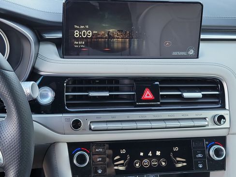 Certified 2025 Genesis G70 2.5T image 11