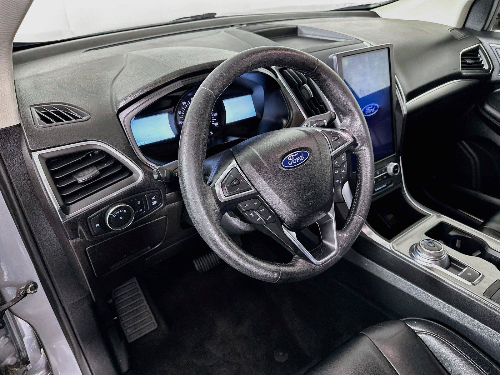 Used 2022 Ford Edge Titanium AWD/4WD image 23