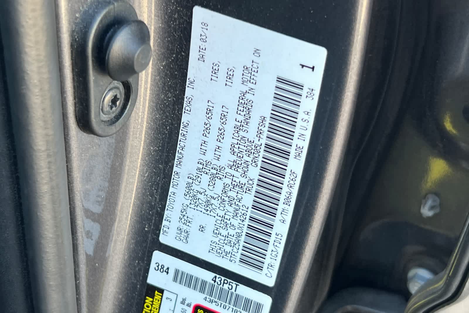 Used 2018 Toyota Tacoma TRD Sport w/ Technology Package AWD/4WD image 26