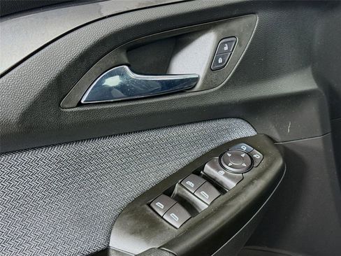Used 2022 Chevrolet TrailBlazer LT w/ Convenience Package image 17
