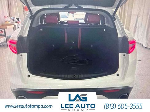 Used 2020 Alfa Romeo Stelvio RWD image 4
