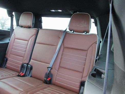 Used 2023 GMC Yukon Denali Ultimate image 23