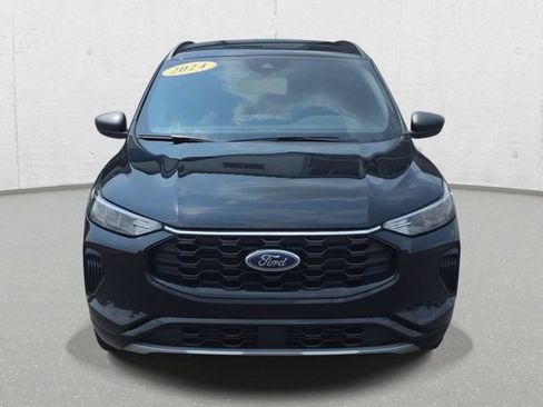 Used 2024 Ford Escape ST-Line w/ Tech Pack #1 AWD/4WD image 2