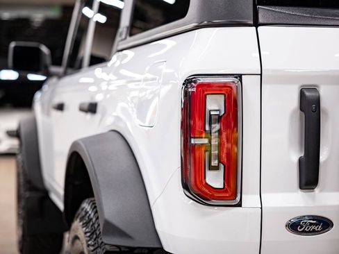 Used 2023 Ford Bronco Wildtrak AWD/4WD image 31