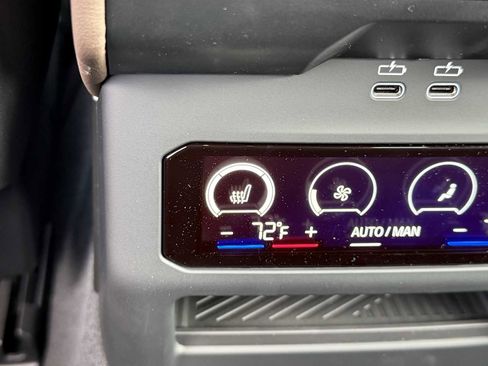 New 2026 BMW 530i xDrive w/ Executive Package image 34