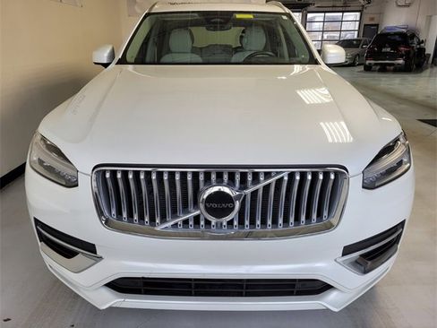 Certified 2024 Volvo XC90 B5 Core image 4