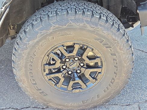 Used 2025 Ford Bronco Raptor image 11