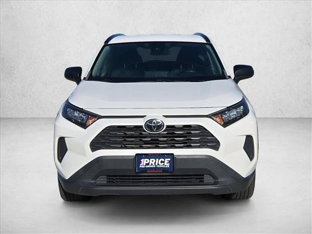 Used 2021 Toyota RAV4 LE FWD image 2