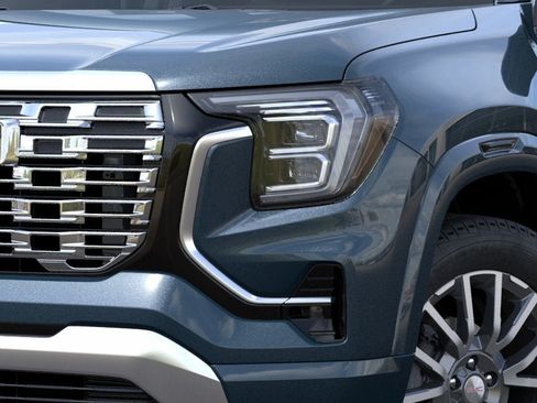 New 2027 GMC Terrain Denali w/ LPO, Floor Liner Package AWD/4WD image 10