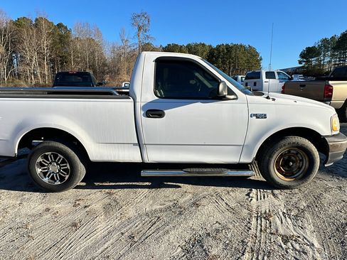 Used 2001 Ford F150 2WD Regular Cab image 7