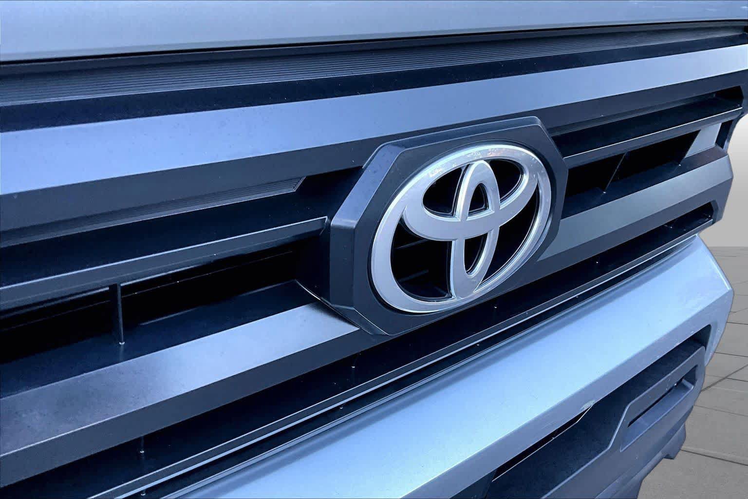 Certified 2026 Toyota Tacoma SR5 AWD/4WD image 28