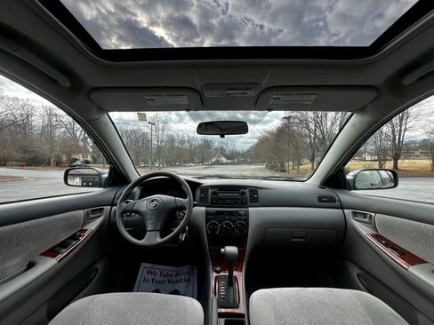 Used 2005 Toyota Corolla LE image 28