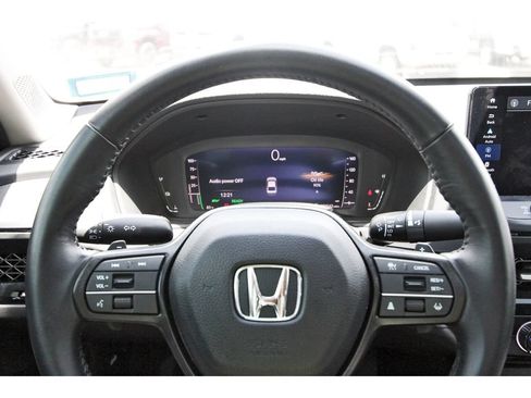 Used 2024 Honda Accord EX-L image 10