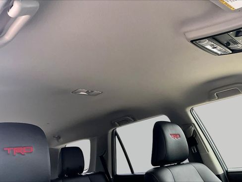 Used 2023 Toyota 4Runner TRD Off-Road Premium w/ Off Road Premium Plus Package AWD/4WD image 14