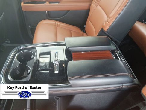 Used 2020 Lincoln Navigator Reserve image 21
