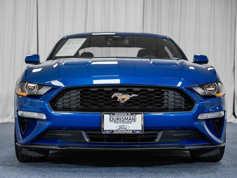 Certified 2022 Ford Mustang Coupe image 2