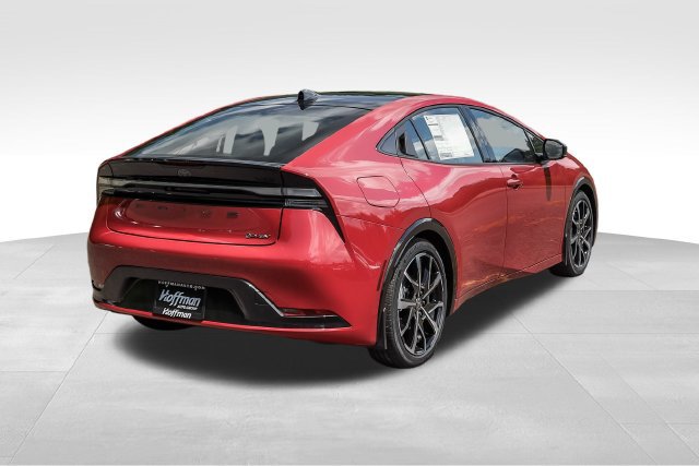 New 2026 Toyota Prius Plug-In Hybrid FWD image 4
