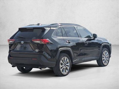 Used 2024 Toyota RAV4 XLE Premium AWD/4WD image 5