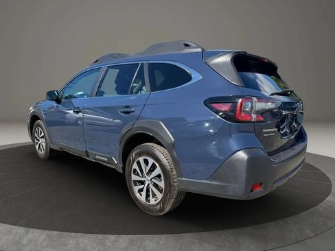Used 2024 Subaru Outback Premium AWD/4WD image 7