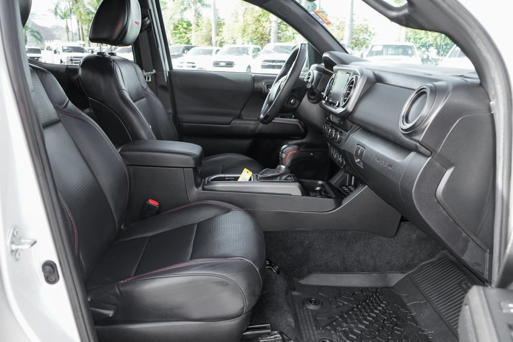 Used 2021 Toyota Tacoma TRD Pro AWD/4WD image 40