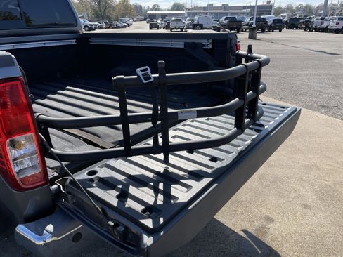 Used 2017 Nissan Frontier SV w/ SV Value Truck Package image 35