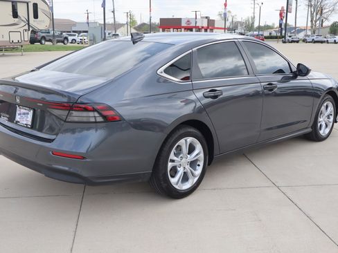 Used 2025 Honda Accord LX image 6