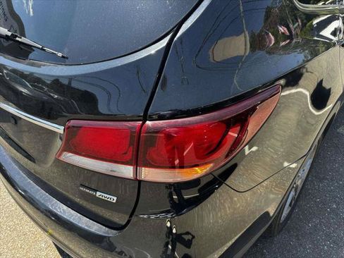 Used 2018 Hyundai Santa Fe AWD w/ SE Ultimate Tech Package 03 image 9