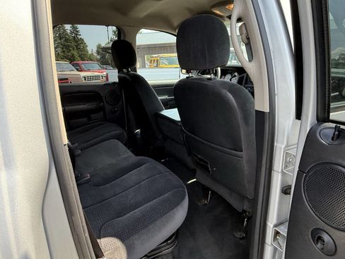 Used 2005 Dodge Ram 1500 Truck SLT image 24
