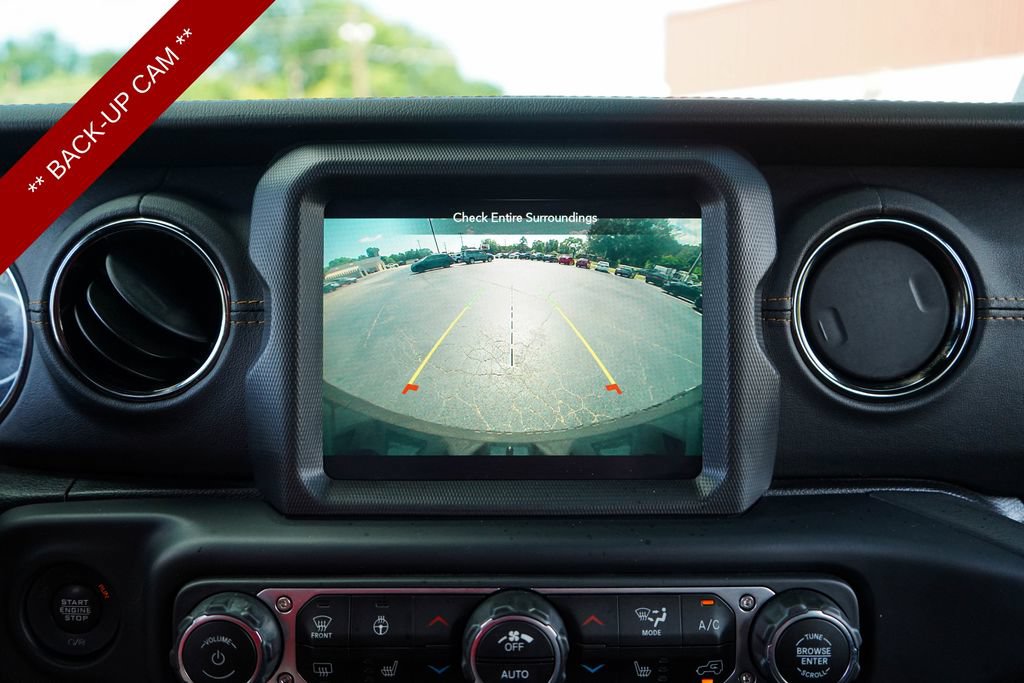 Used 2021 Jeep Wrangler Unlimited Sahara AWD/4WD image 10
